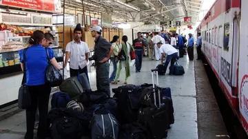 Railways' New Time Table & The New Facilities For Train Passengers