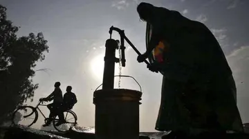 Indian businessman installs hand pumps in poverty-stricken Pakistan district