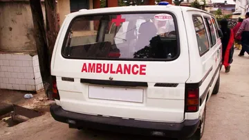Man denied ambulance, carries wife's body on stretcher