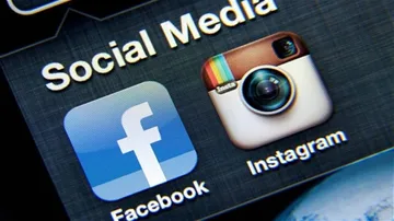 Facebook, Instagram On Google Play Store Vulnerable: Check Point