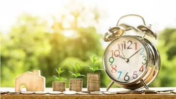 floating rate fixed deposit and how does it impact your investment