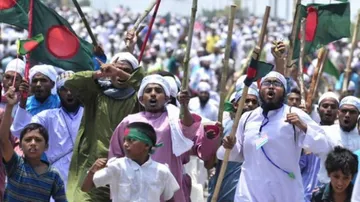 Bangladesh Islamists call to arm Rohingya