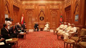 Netanyahu pays historic visit to Oman, meets sultan