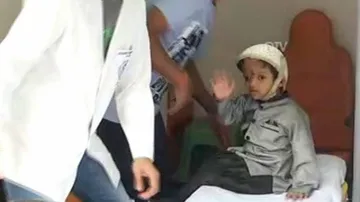 Jaga Can Go To School: Doctors