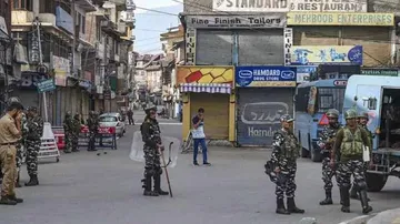 SMS Facility For All Mobile Phones, Internet Services At Govt Hospitals Resume In Kashmir