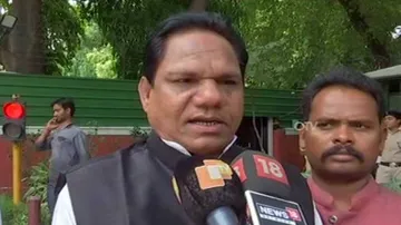 Odisha BJP leader meets Rajnath, demands CBI probe into murder Case