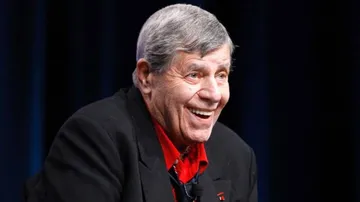 Comedy legend Jerry Lewis dies at 91