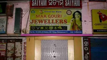 Jewellery worth over Rs 25 lakh looted from shop owner in Bhubaneswar