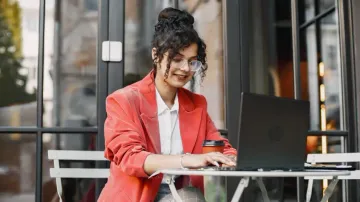 Five smart ways by which you can enhance performance at work