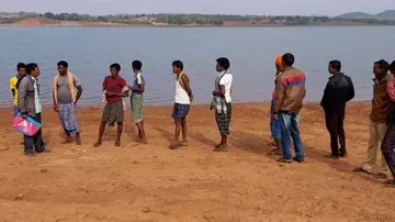 One missing, another rescued as boat capsizes in Kolab Reservoir