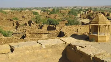 82-Year-Old Gatekeeper Of Haunted Rajasthan Village Rediscovers First Love After 5 Decades