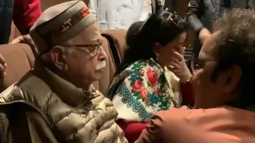 'Shikara' Makes LK Advani Emotional