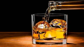 Odisha seals 1167 liquor outlets, likely to lose Rs 1200 crore