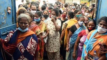 1 In 10 Women In India 'Ran Out Of Food' During Lockdown: Report