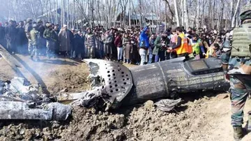 Last rites of IAF chopper pilot performed with military honours