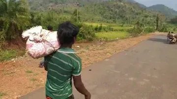 Man carried daughter's body on shoulder only to get compensation: Gajapati SP