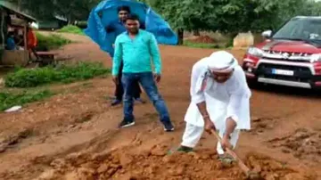 Odisha MLA turns good Samaritan, mends road with a shovel