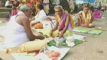 ‘Shradha’, special prayers offered to forefathers on Mahalaya today