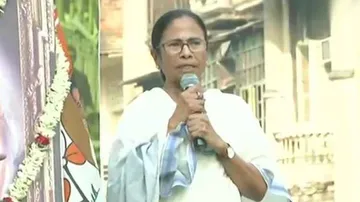 Won't Allow NRC, CAA: Mamata Administers Pledge To People