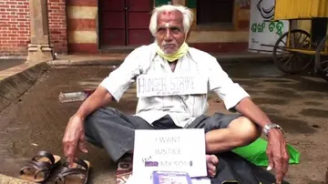 Odisha: 87-Year-Old Man On Hunger Strike To Vacate Son From Family Home; Withdraws After Assurance