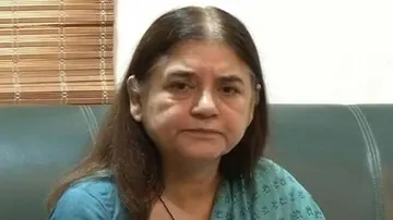 Maneka Gandhi caught on camera while abusing officer in Hindi [WATCH]