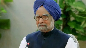 Manmohan Singh welcomes Modi govt's decision to build Kartarpur corridor