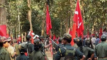 Maoists kill man suspecting him to be a police informer