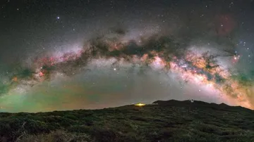 Astronomers Detect First Regular Fast Radio Bursts With Origins Unknown
