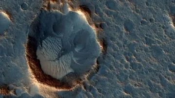 NASA Mars rover to study fluid-carved valley's origin