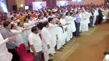 'Grand Show At Grand Hyatt' Becomes Cynosure Of Maha Politics