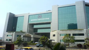 Markets slip into negative zone after positive opening