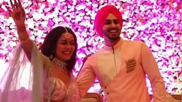 Neha Kakkar Shares Video Of Roka Ceremony With Rohanpreet Singh | WATCH