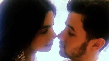 Priyanka Chopra, Nick Jonas Expecting Their First Child? Ex-Miss World Reveals Plans