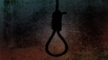 Woman Agriculture Officer found hanging