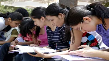 JEE Advanced 2019: HRD Ministry Extends Registration Date by 5 Days