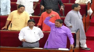 House adjourned till 11.45 am amid Opp din