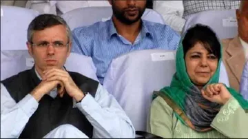 Kashmir Turmoil: Omar, Mehbooba Under House Arrest In Srinagar