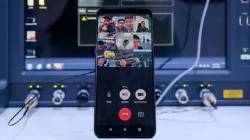 OPPO unveils 5G-enabled smartphone on eve of MWC 2019