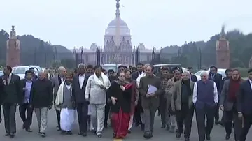 Opposition Delegation Meets President, Seeks CAA Rollback
