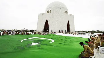 Pakistan celebrates Independence Day with patriotic zeal, fervour