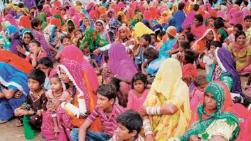 34 Pakistani migrants granted Indian citizenship in Rajasthan