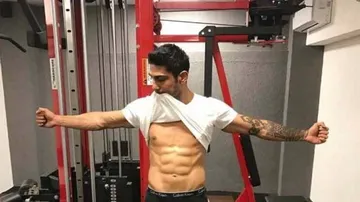 Prateik Babbar refuses blood test after being charged in 'drink & drive' case