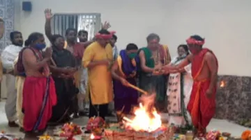 Lord Jagannath's Chief Servitor Spotted Performing Puja At Mamata Banerjee's Residence