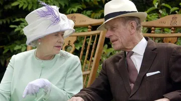 Queen Elizabeth II, Prince Philip Not To Get Preferential Treatment, 'To Wait In Line' For COVID Vaccine