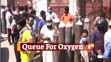 WATCH: People Line Up For Oxygen Cylinders In Lucknow As COVID Cases Surge
