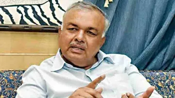Top Karnataka Congress MLA withdraws resignation