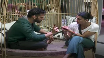 Bigg Boss 14: Twitter Reacts to Pavitra Puniya's Emotional Outburst Over Rahul Vaidya