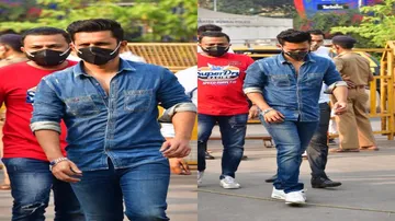 Watch Bigg Boss 14's Rahul Vaidya Having Lively Interaction With Fans