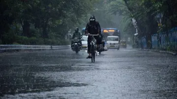 Low pressure to trigger heavy rainfall in Odisha, IMD issues orange, yellow warnings for several districts
