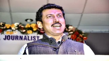 Modi's team rejig: Rathore replaces Irani in I&B, Goyal gets Finance